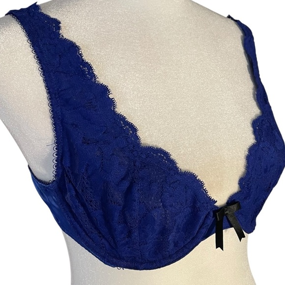Victorias Secret VS Elegant Blue Lace Underwire Bralette 36B - Picture 1 of 11